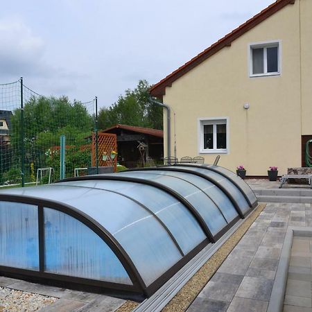 Apartmán u potoka Sadov Exterior foto
